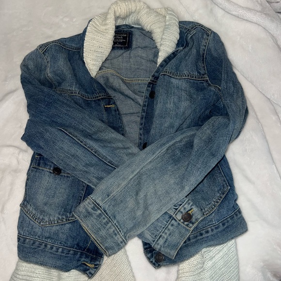 Jean jacket - Picture 2 of 5